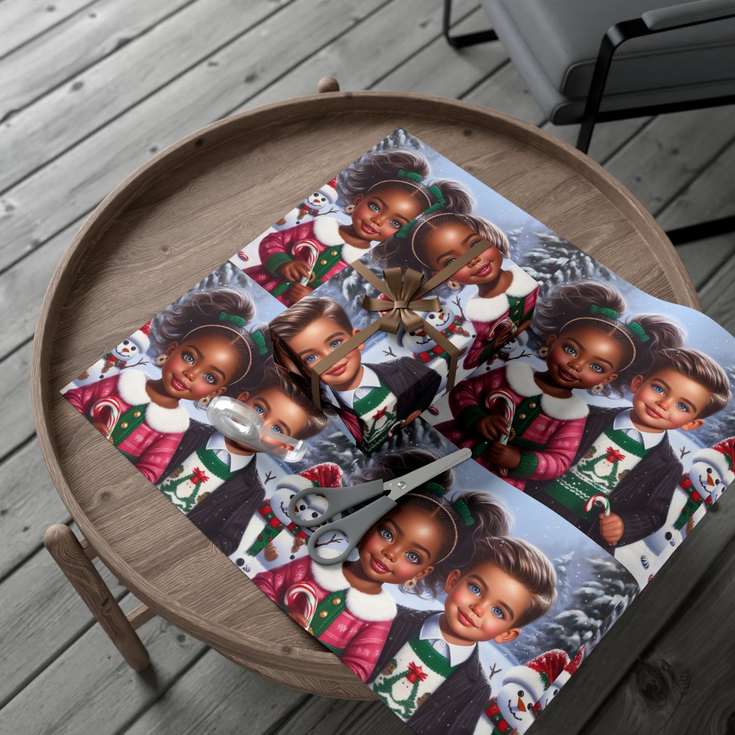 Christmas Friends Gift Wrap Papers